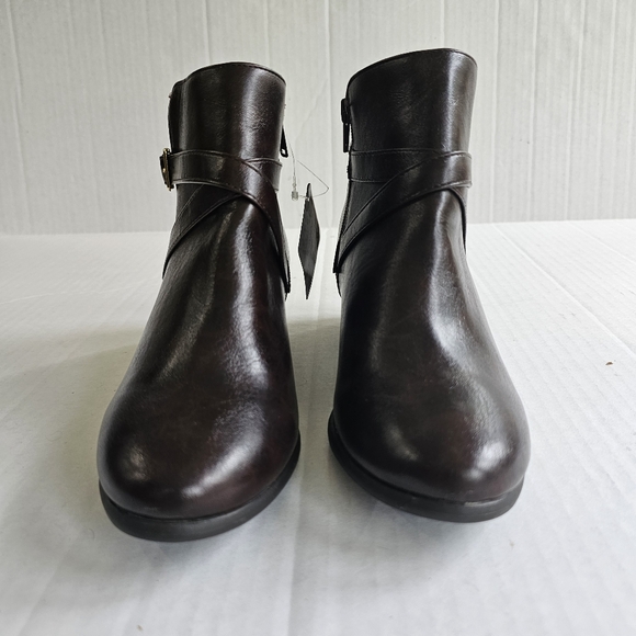 London Fog Halifax ankle bootie brown size 7 faux leather water resistant NWT - Picture 2 of 14